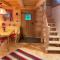 Cosy Mary Chalet