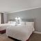 Hampton Inn & Suites Stamford - Stamford