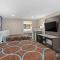 Super 8 by Wyndham Kissimmee-Orlando