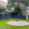 Beachside Charm with Garden - Short Walk to Train - Melbourne