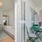 NELA & SARA - 2 apartments with heated swimming pool