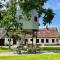 Chalet Sch-l-afbock