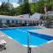 Lake N Pines Motel