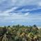 87979 Very chic 3BR Condo, tons of amenities, 1 block from Ocean