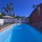 Piscina e 3 dorm a 150 m de Camburizinho