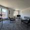 Spacious Two Bedroom Apartment with 2 En-suite Bathrooms