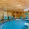 Poolin Around- Indoor Private Pool, Hot Tub, Free attraction Tickets - Sevierville