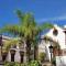 The Palm Villa rural beachside