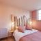 Maison Calme 14 personnes, piscine, jardin et parking