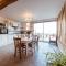 Maison Calme 14 personnes, piscine, jardin et parking