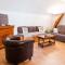 Maison Calme 14 personnes, piscine, jardin et parking