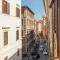 Campo de Fiori Large and Beautiful Apartment