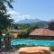 Borgo di Quarazzana holiday house for large groups Tuscany