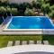 Villa Dalmatina Hill House - private pool, sea and hill view, rooftop terrace, free parking - Каштела