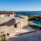 Villa Dalmatina Hill House - private pool, sea and hill view, rooftop terrace, free parking - Каштела