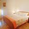 Apartment and rooms JAZ