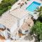 Casa María Top Floor Studio Apartment with Swimming Pool