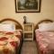 Hostal Carlos Luis - Quito