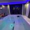 Suite avec Jacuzzi privé 20min de Paris - Melun