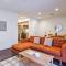 Great and Comfortable 2 BDR and 2 BTH in Downtown Santa Monica - Los Angeles