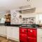 2 Dewars Farm Cottages