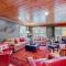 Pinecone Lodge