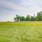 Charming Cottage with Yard Less Than 1 Mi to Lake Erie!