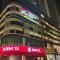 Suites Bayan Lepas