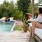 SUITE DEL BOSQUE - Domingos check out 17hs SUITE DEL BOSQUE - Domingos check out 17hs