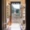Villa Cecilia - pieds dans leau