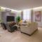 Luxurious Three Bedroom Apartment North of Riyadh شقة فخمة مكونة من ثلاث غرف نوم شمال الرياض
