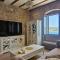 Luxury Seafront Suite Fabri
