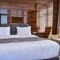 Hotel Monarch