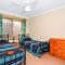 Holiday Close to the Beach Park Swimming Centre - Hayborough