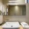 Trapela Limeni Luxury Suites
