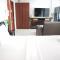 Sunshine Hotel
