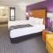 Howard Johnson by Wyndham Sacramento Downtown - سكرامنتو