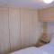 Seaview: The Crown:- 6 Berth, Central heated, Enclosed Veranda