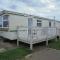 Seaview: The Crown:- 6 Berth, Central heated, Enclosed Veranda