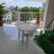Sheryll Escapes - Kandi comfortable 1bedroom, king bed, housekeeping