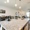 Bright, Pet-Friendly Home 16 Mi to Downtown Ocala