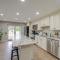 Classy Home with Hot Tub and Mt Jefferson Views! - West Jefferson