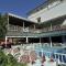 Sun Kiss Hotel