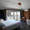 THE APARTMENT Top Floor