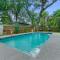 Secret Pool Cabana- Mins to Downtown and Beach - St. Augustine