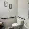 Spacious 1king bd/2queen bd/* 1 mile from I-85 - ليكسينغتون