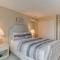 Beautiful Comfy 2 Bedroom Condo Stunning Golf Course Views 5166 - Траверс-Сити