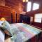 Chalet with a view at Bear Mountain - Hottub