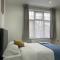 En-suite double room - Wanstead