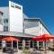 Holiday Inn Express Leigh - Sports Village by IHG - Leigh